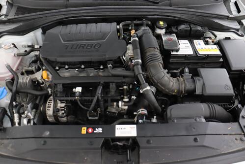 KIA Ceed SPORTSWAGON LX 1.5 T-GDI + A/T + CARPLAY + CAMERA + PDC + CRUISE + ALU 