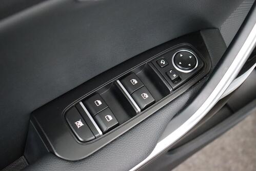 KIA Ceed SPORTSWAGON LX 1.5 T-GDI + A/T + CARPLAY + CAMERA + PDC + CRUISE + ALU 