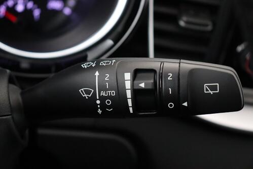 KIA Ceed SPORTSWAGON LX 1.5 T-GDI + A/T + CARPLAY + CAMERA + PDC + CRUISE + ALU 