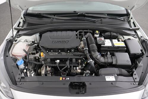 KIA Ceed SPORTSWAGON LX 1.5 T-GDI + A/T + CARPLAY + CAMERA + PDC + CRUISE + ALU 