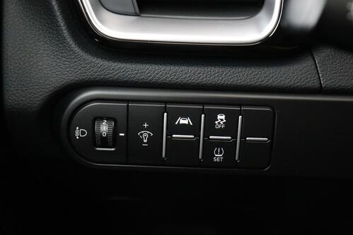 KIA Ceed SPORTSWAGON LX 1.5 T-GDI + A/T + CARPLAY + CAMERA + PDC + CRUISE + ALU 