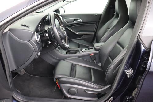 MERCEDES-BENZ CLA 180 DA + CAMERA + GPS + PANO + LEDER + ALU 