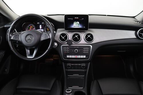 MERCEDES-BENZ CLA 180 DA + CAMERA + GPS + PANO + LEDER + ALU 