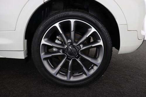 FIAT 500X 1.5i SPORT MHEV  + A/T + GPS + CAMERA + HALF/ LEDER + PDC + CRUISE + ALU