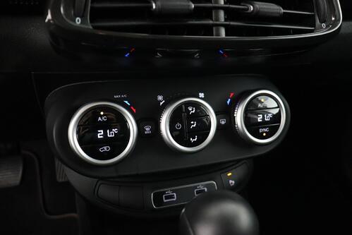 FIAT 500X 1.5i SPORT MHEV  + A/T + GPS + CAMERA + HALF/ LEDER + PDC + CRUISE + ALU