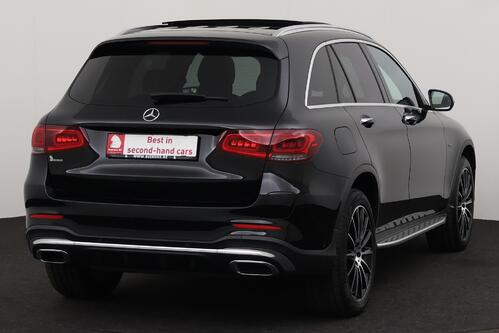 MERCEDES-BENZ GLC 300 e IA PHEV  AMG-LINE + GPS + CAMERA + PDC + CRUISE + LEDER + PANO + ALU 20