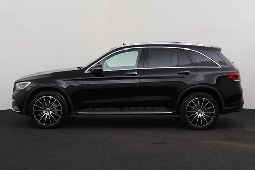 MERCEDES-BENZ GLC 300 e IA PHEV  AMG-LINE + GPS + CAMERA + PDC + CRUISE + LEDER + PANO + ALU 20