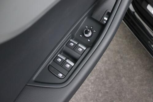 AUDI A4 AVANT 2.0 TSI S-TRONIC + CARPLAY + GPS + PDC + ALU 