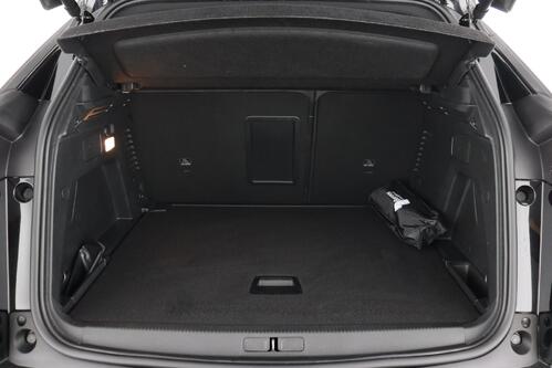 PEUGEOT 3008 1.2 PURETECH EAT8 + CARPLAY + GPS + CAMERA + PDC + CRUISE + ALU 