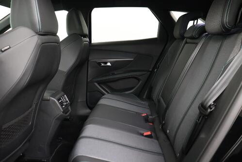 PEUGEOT 3008 1.2 PURETECH EAT8 + CARPLAY + GPS + CAMERA + PDC + CRUISE (ACC) + ALU 