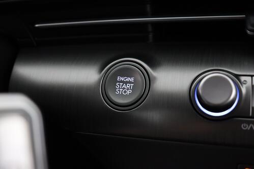 HYUNDAI Kona 1.0T-GDI MPV DCT + CARPLAY + GPS + CAMERA + PDC + CRUISE (ACC) + ALU 