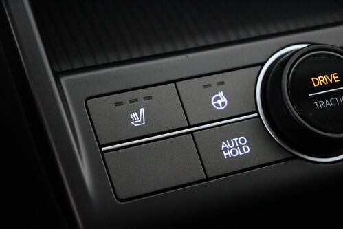 HYUNDAI Kona 1.0T-GDI MPV DCT + CARPLAY + GPS + CAMERA + PDC + CRUISE (ACC) + ALU 