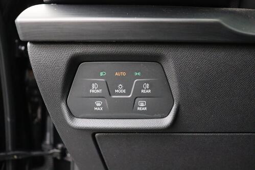 CUPRA Leon SPORTS TOURER 1.5 HEV + A/T + CARPLAY + CAMERA + PDC + CRUISE + ALU 18