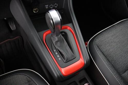 RENAULT Captur INTENS 1.3Tce EDC + A/T + GPS + CARPLAY + HALF/LEDER + CAMERA + OPEN DAK + PDC + CRUISE + ALU 17