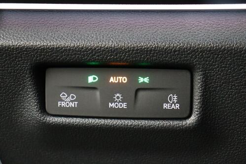 VOLKSWAGEN Tayron LIFE  30Y 1.5 e-TSI DSG MHEV  + 7PL. + CARPLAY + CAMERA + PDC + CRUISE (ACC) + ALU 