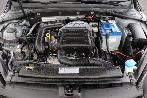 VOLKSWAGEN Golf VII 1.0 i + AIRCO 