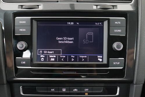 VOLKSWAGEN Golf VII 1.0 i + AIRCO 