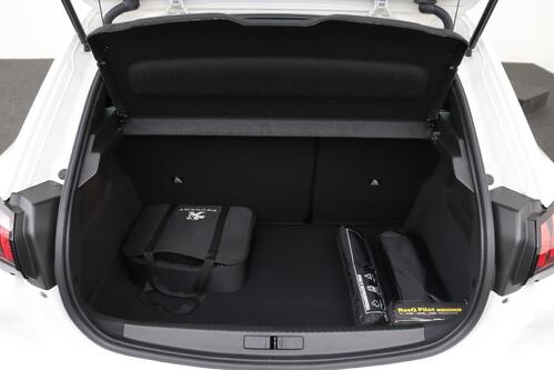 PEUGEOT 208 e  Active 50 kWh + A/T + CARPLAY + CRUISE