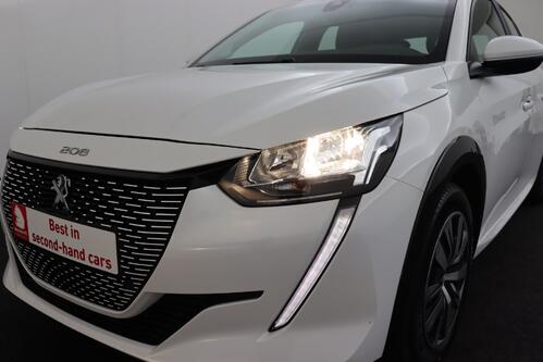 PEUGEOT 208 e  Active 50 kWh + A/T + CARPLAY + CRUISE