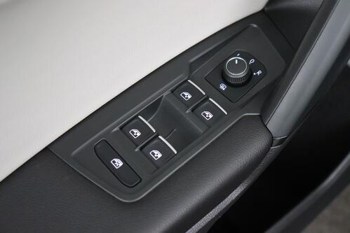 VOLKSWAGEN Tiguan ALLSPACE 2.0 TSI + CARPLAY + CAMERA + LEDER + ALU 17