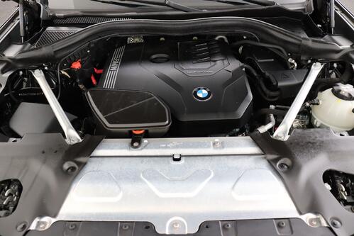 BMW X4 X-DRIVE 20iA 184PK  + GPS + LEDER + CARPLAY + CAMERA + PDC + CRUISE + PANO DAK + ALU 20