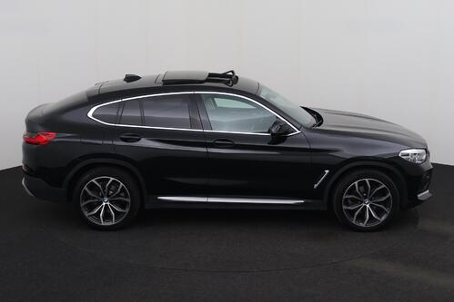 BMW X4 X-DRIVE 20iA 184PK  + GPS + LEDER + CARPLAY + CAMERA + PDC + CRUISE + PANO DAK + ALU 20