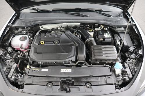 CUPRA Leon SPORTSTOURER 1.5i  Hybrid DSG + CARPLAY + CAMERA + PDC + CRUISE(ACC) + ALU 