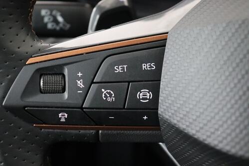 CUPRA Leon SPORTSTOURER 1.5 MHEV + CARPLAY + CAMERA + PDC + CRUISE (ACC) + ALU 