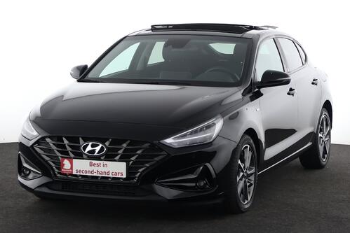 HYUNDAI i30 FASTBACK 1.5 T-GDI + GPS + CARPLAY + CAMERA + PDC + CRUISE + OPEN DAK + ALU 17
