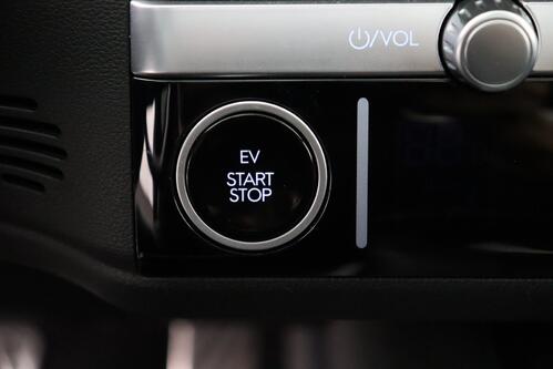 HYUNDAI IONIQ 6 FIRST EDITION 77.4 kWh  + A/T + GPS + CARPLAY + CAMERA + PDC + CRUISE (ACC) + ALU 20