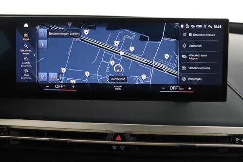 BMW iX XDRIVE 40 76.6 kWh + A/T + GPS + LEDER + CAMERA + PDC + CRUISE + ALU 
