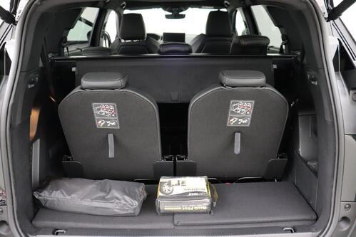 PEUGEOT 5008 GT + 7PL. + CARPLAY + GPS + CAMERA + PDC + CRUISE (ACC) + ALU 
