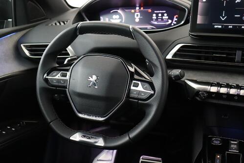 PEUGEOT 5008 GT + 7PL. + CARPLAY + GPS + CAMERA + PDC + CRUISE (ACC) + ALU 