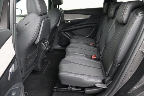PEUGEOT 5008 GT  + 7PL. + CARPLAY + GPS + CAMERA + PDC + CRUISE + ALU 