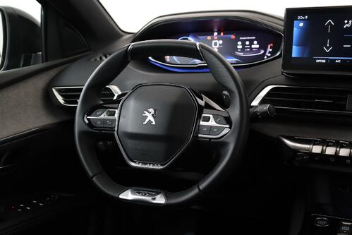 PEUGEOT 5008 GT  + 7PL. + CARPLAY + GPS + CAMERA + PDC + CRUISE + ALU 