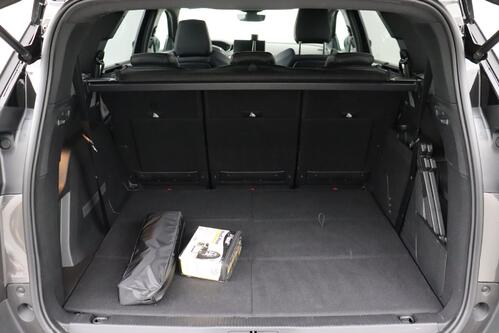 PEUGEOT 5008 GT  + 7PL. + CARPLAY + GPS + CAMERA + PDC + CRUISE + ALU 