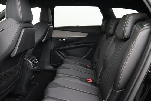 PEUGEOT 5008 GT-LINE 1.2 PURETECH EAT8 + A/T + 7PL. + GPS + CARPLAY + CAMERA + PDC + CRUISE(ACC) + ALU 18