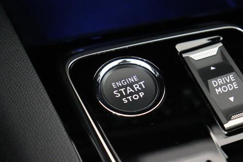 PEUGEOT 5008 GT-LINE 1.2 PURETECH EAT8 + A/T + 7PL. + GPS + CARPLAY + CAMERA + PDC + CRUISE(ACC) + ALU 18