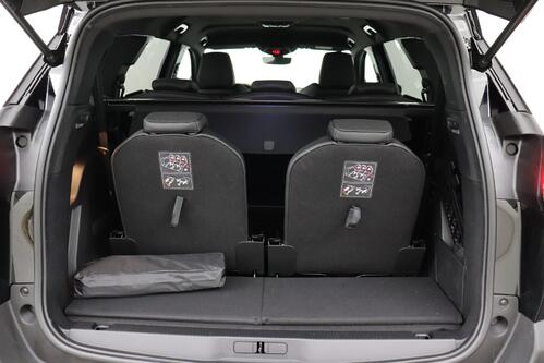 PEUGEOT 5008 GT-LINE 1.2 PURETECH EAT8 + A/T + 7PL. + GPS + CARPLAY + CAMERA + PDC + CRUISE(ACC) + ALU 18