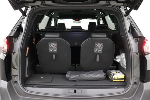 PEUGEOT 5008 GT + 7 PL. + CARPLAY + GPS + CAMERA + PDC + CRUISE + ALU 18