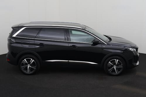PEUGEOT 5008 GT + 7 PL. + CARPLAY + GPS + CAMERA + PDC + CRUISE + ALU 18