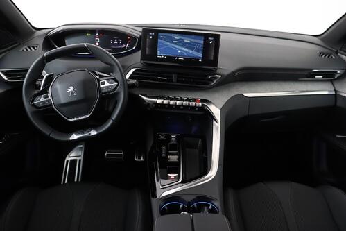 PEUGEOT 5008 GT + 7 PL. + CARPLAY + GPS + CAMERA + PDC + CRUISE + ALU 18