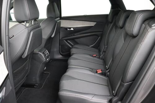 PEUGEOT 5008 GT-LINE 1.2 PURETECH EAT8  + 7PL. + A/T + GPS + CARPLAY + CAMERA + PDC + CRUISE(ACC) + ALU 18