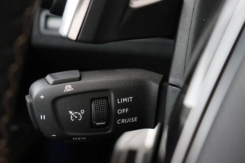 PEUGEOT 5008 GT-LINE 1.2 PURETECH EAT8  + 7PL. + A/T + GPS + CARPLAY + CAMERA + PDC + CRUISE(ACC) + ALU 18