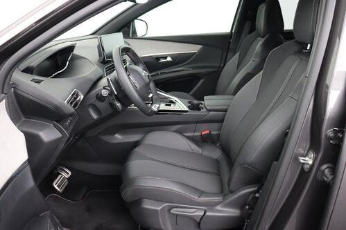 PEUGEOT 5008 GT-LINE 1.2 PURETECH EAT8  + 7PL. + A/T + GPS + CARPLAY + CAMERA + PDC + CRUISE(ACC) + ALU 18