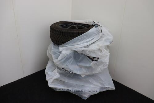 PEUGEOT 5008 GT-LINE 1.2 PURETECH EAT8  + 7PL. + A/T + GPS + CARPLAY + CAMERA + PDC + CRUISE(ACC) + ALU 18