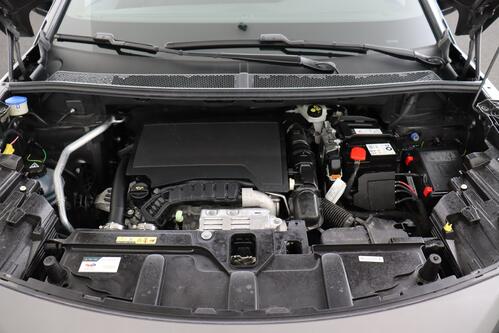 PEUGEOT 5008 GT-LINE 1.2 PURETECH EAT8  + 7PL. + A/T + GPS + CARPLAY + CAMERA + PDC + CRUISE(ACC) + ALU 18