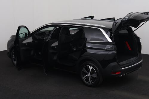 PEUGEOT 5008 GT 1.2 PURETECH EAT8 + A/T +7PL. + GPS + CARPLAY + CAMERA + PDC + CRUISE + ALU 