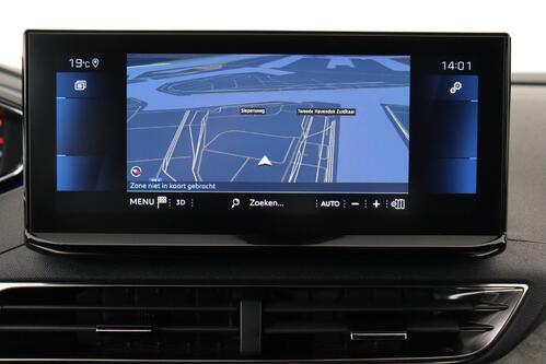 PEUGEOT 5008 GT 1.2 PURETECH EAT8 + A/T +7PL. + GPS + CARPLAY + CAMERA + PDC + CRUISE + ALU 