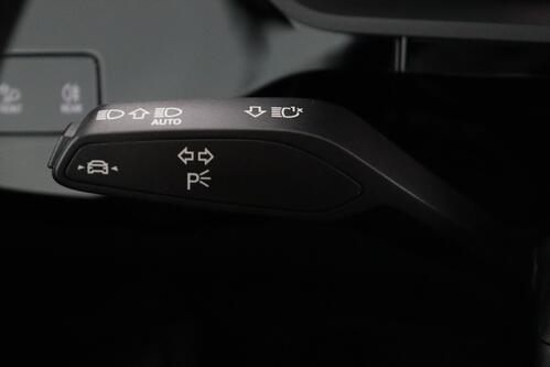 AUDI e-tron QUATTRO 55 ADVANCE 86 kWh + A/T + GPS + LEDER + CAMERA + PDC + CRUISE + ALU 